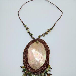 Unisex Macrame Necklace with Spondylus Shell and Mother-of-Pearl, Handmade Peru